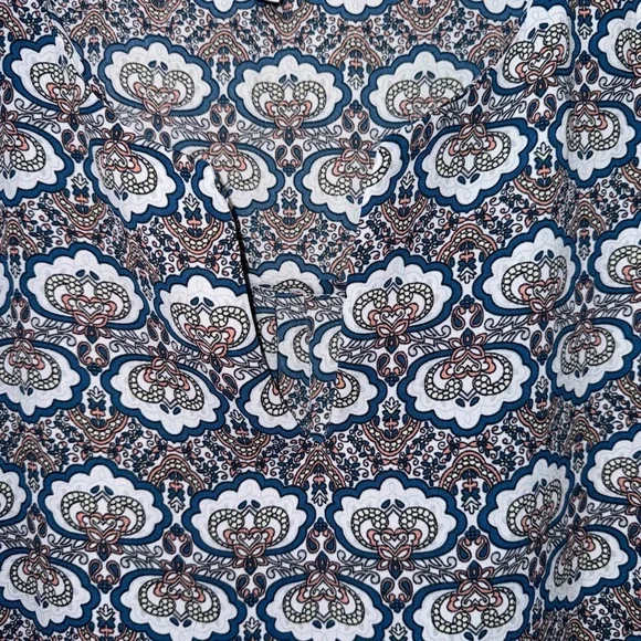 DR2 Women’s Medium Mosaic Print Cinched V-Neck Blouse Short Sleeve Top - Picture 3 of 12